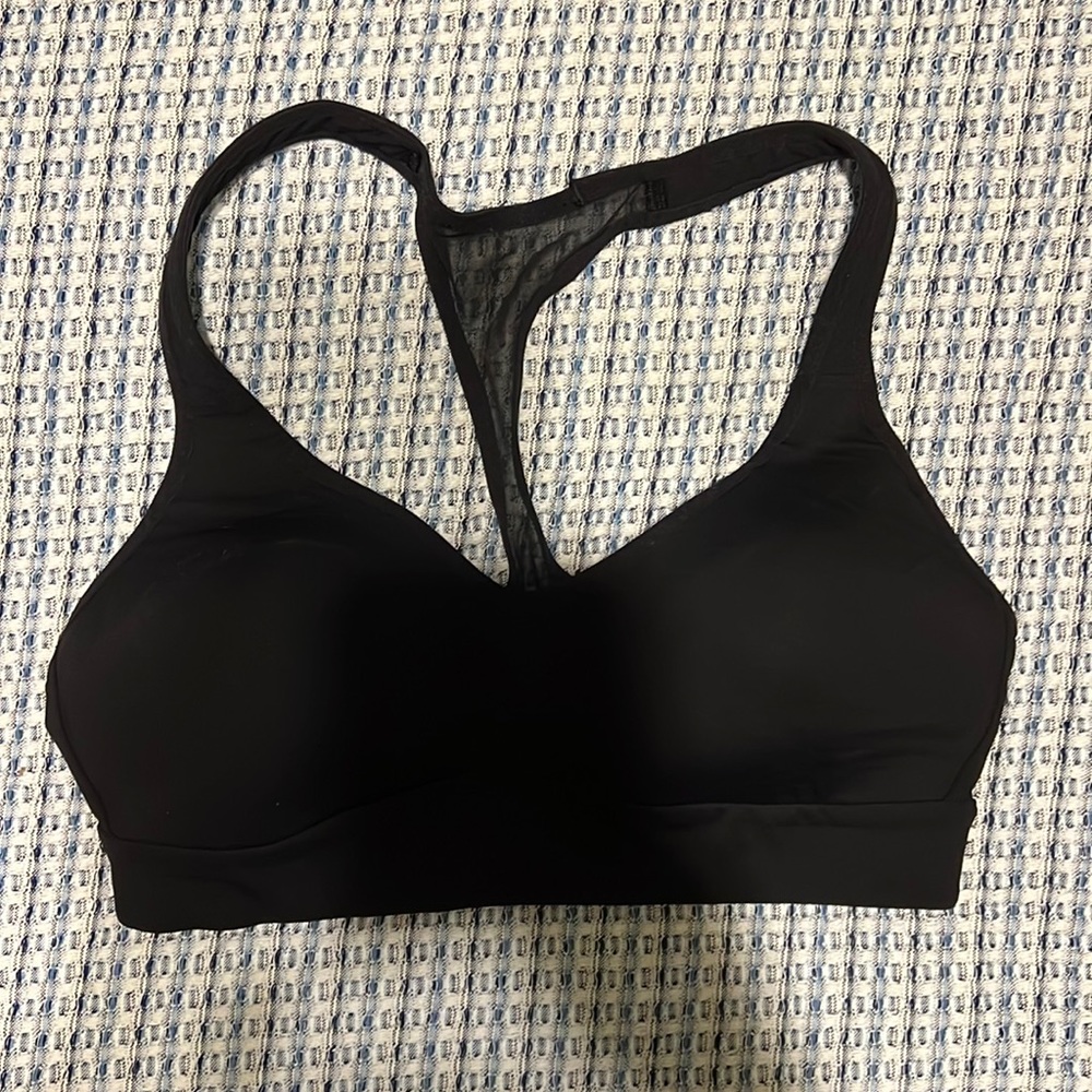 Lululemon speed up cup bra C/D size 6